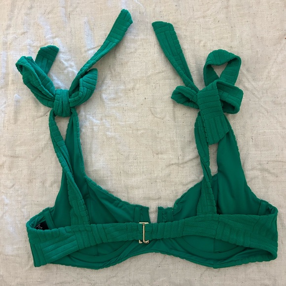 Beach Riot Blaire Bikini Top - Picture 4 of 5